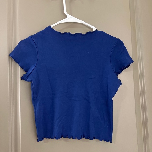 Brandy Melville short sleeve - Picture 2 of 3